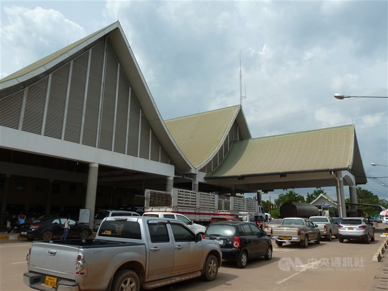 A Thai border checkpoint is seen in this photo taken in 2012 near Thailand's border with Laos. CNA file photo